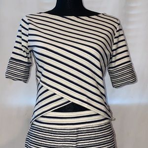 2PC - THREE DOTS stretch mid t-shirt top and w/ rolled top skirt